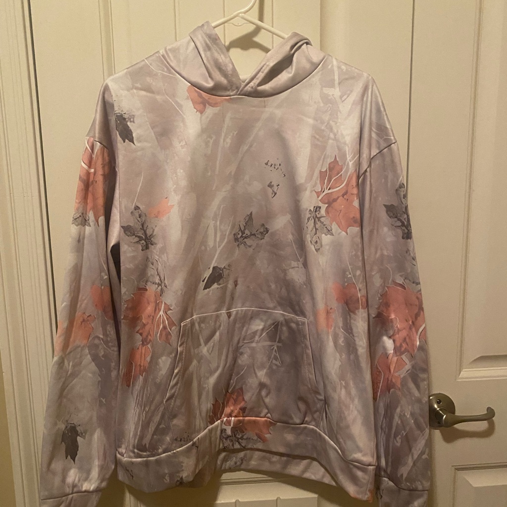 Women's Camo Hoodie-Size L